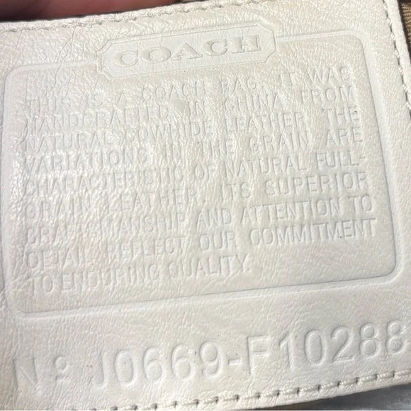 Coach White Smooth Leather Extra Large Tote Bag 2006 - Picture 3 of 13